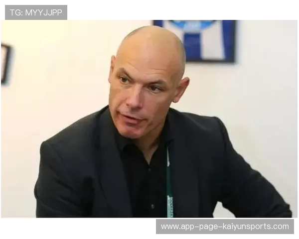 韦伯在《比赛官员麦克风》强调VAR证据不足原则 韦伯在《比赛官员麦克风》强调VAR证据不足原则